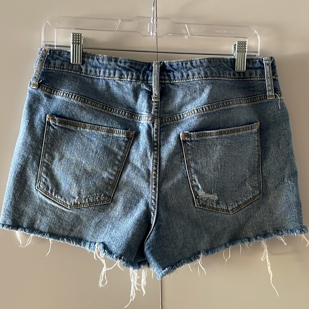 Universal Threads High Rise Jean Shorts - Picture 2 of 4